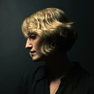 ดาวน์โหลดและฟังเพลง Go Wild พร้อมเนื้อเพลงจาก Joan Shelley