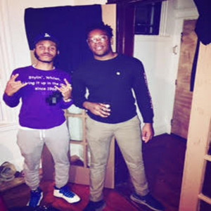 Dengarkan No Limit (feat. Snupe) (Explicit) lagu dari Squadie dengan lirik