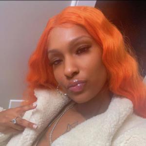 收聽Chula的SOSO IXEY RICH (feat. STAYY TRUU & OMEGA THE JEWELER) (Explicit)歌詞歌曲