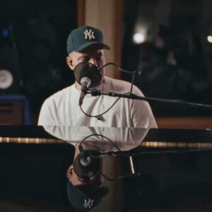 default playlist img