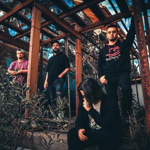 ดาวน์โหลดและฟังเพลง Yalanlar ve Kadınlar (Live Acoustic Version) พร้อมเนื้อเพลงจาก Başıbozuk