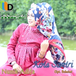 Dengarkan Kota Santri lagu dari Nunik Adifa dengan lirik