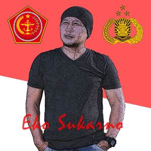 收聽Eko Sukarno的JAYALAH TNI POLRI歌詞歌曲