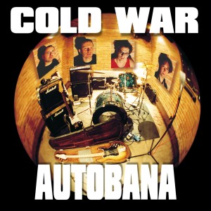 Dengarkan lagu Autobana nyanyian Cold War dengan lirik