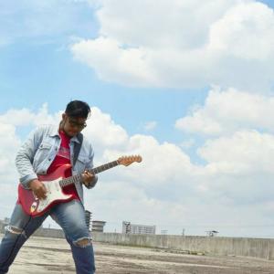 Dengarkan Kursi Pelaminan lagu dari Babendut dengan lirik