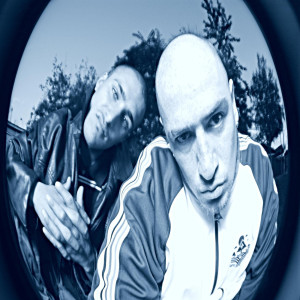 收聽El Bruto Chr的Esta Demas (Explicit)歌詞歌曲