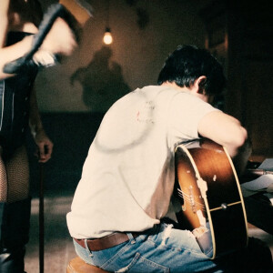 default playlist img