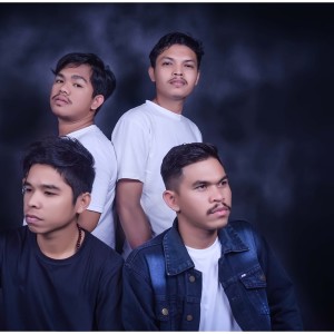 Dengarkan lagu Kembalilah nyanyian DMR dengan lirik