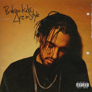 ดาวน์โหลดและฟังเพลง Solo Exotic (Explicit) พร้อมเนื้อเพลงจาก Ciaga