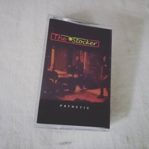 ดาวน์โหลดและฟังเพลง White Lie พร้อมเนื้อเพลงจาก The Stocker