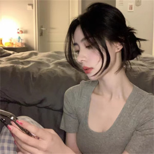 收聽糯米Nomi的調查中 (正版授權完整版伴奏)歌詞歌曲