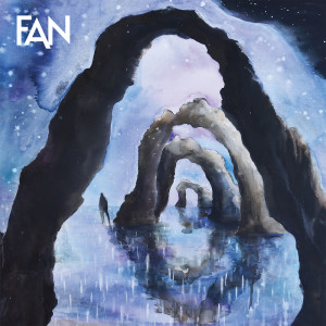 收听Fan的Isn't Love歌词歌曲