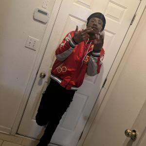 ดาวน์โหลดและฟังเพลง Street Pain (Explicit) พร้อมเนื้อเพลงจาก LuhAjaee