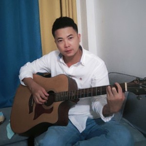 收聽班正艺的堅強了太久 (其他)歌詞歌曲