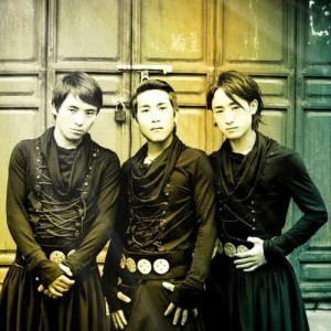 Listen to Gu Niang (完整版) song with lyrics from 一朵云组合