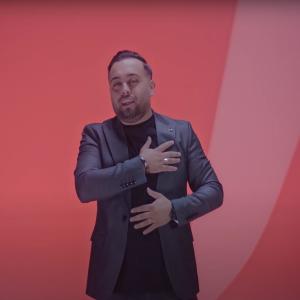 收聽Anton Delija的Në dasëm歌詞歌曲