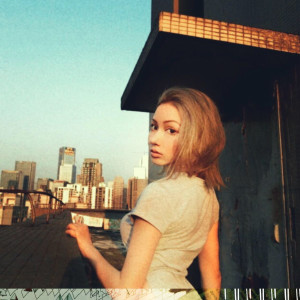 Listen to 故意 song with lyrics from DonotZetah杜娜泽塔