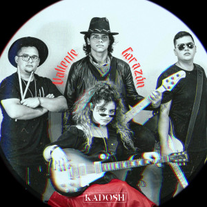 Dengarkan Valiente Corazón lagu dari Kadosh dengan lirik