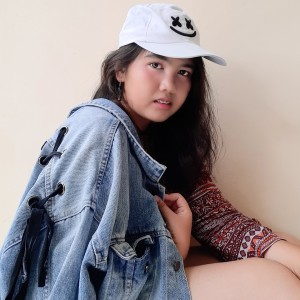 Listen to Kenangan song with lyrics from Noellia Kim