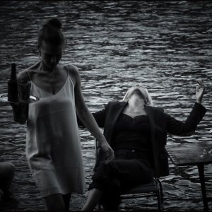 收聽Scratches的Beautiful歌詞歌曲