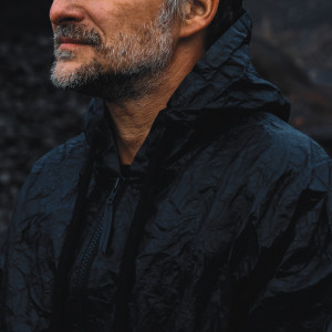 Dengarkan lagu A miało być jak we śnie (feat. Taco Hemingway) (Explicit) nyanyian Artur Rojek dengan lirik