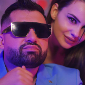 Dengarkan lagu Lux si puf nyanyian Danezu dengan lirik