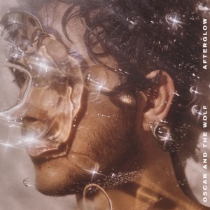 Dengarkan lagu Livestream nyanyian Oscar And The Wolf dengan lirik