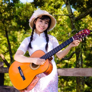 Listen to Detik Demi Detik song with lyrics from Sheron Tan