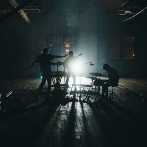 收聽Mansionair的Astronaut (Live)歌詞歌曲