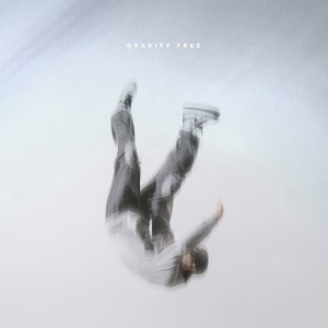 Dengarkan lagu GRAVITY FREE nyanyian Southcarrey dengan lirik