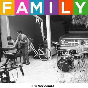 Dengarkan Family lagu dari The Novogratz dengan lirik