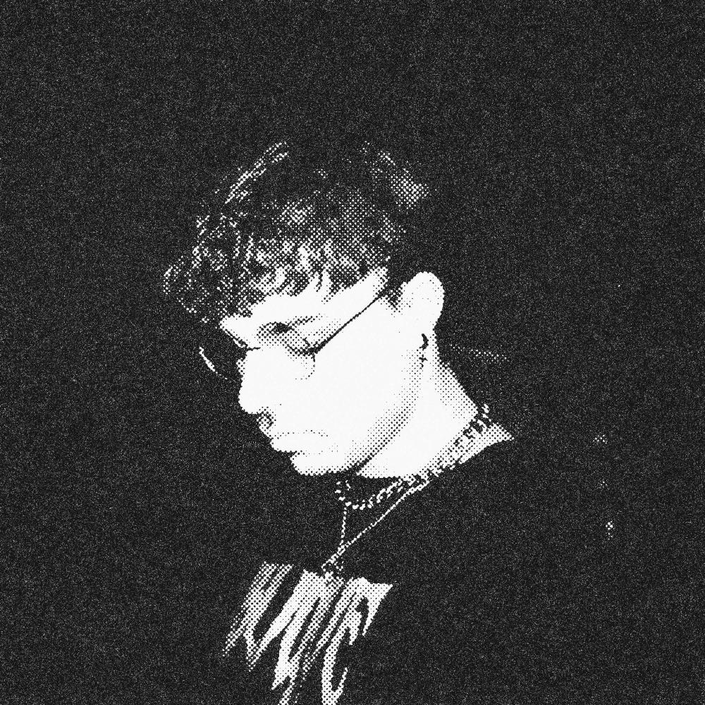 Kissing In The Dark (feat. cøzybøy) (Explicit)