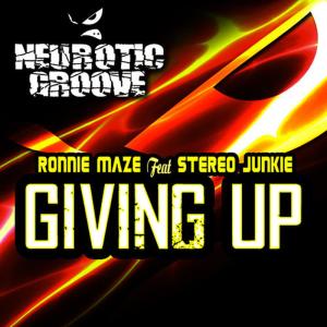 收聽Ronnie Maze的Giving Up歌詞歌曲