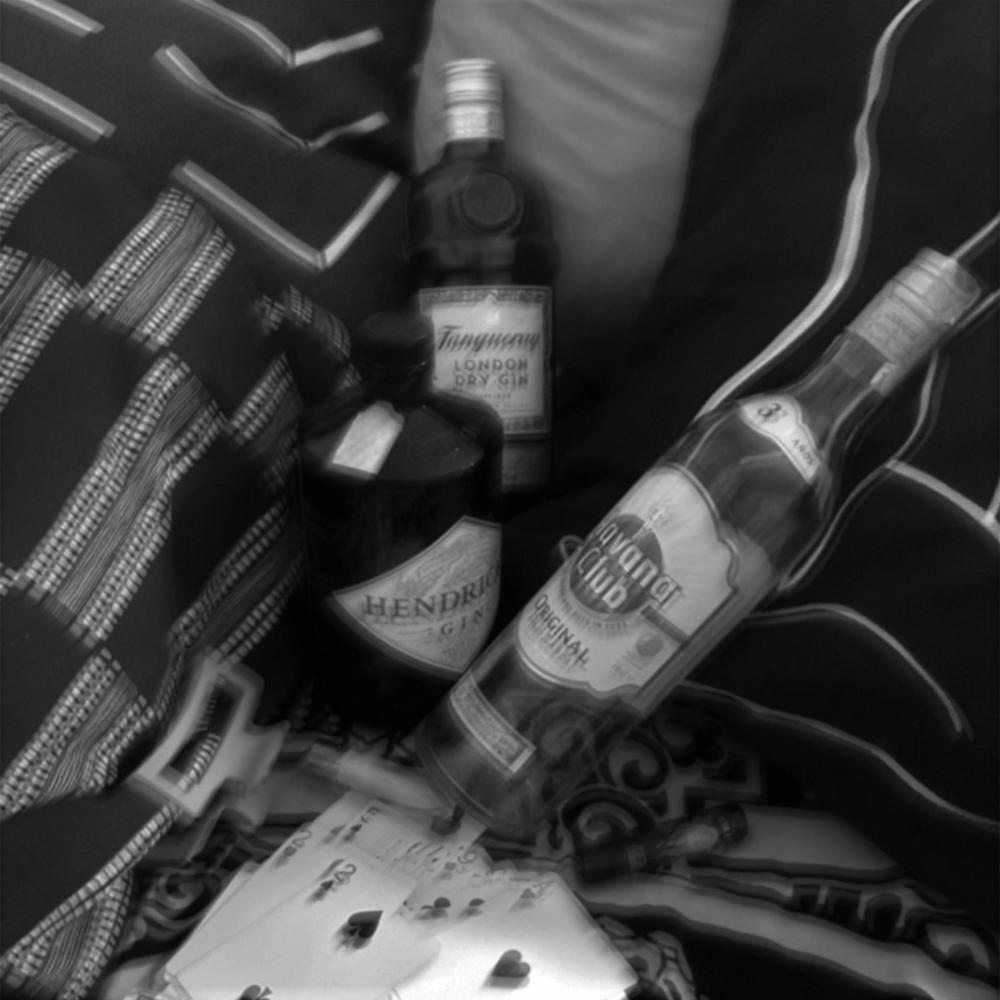 rum e gin (feat. JWar)
