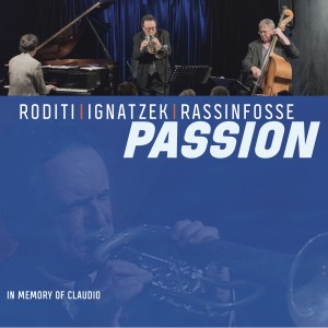 Listen to Piccolo Blues (Live) song with lyrics from Claudio Roditi