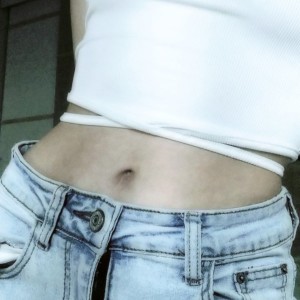 收听MOLGOD的ICE BABY (Explicit)歌词歌曲