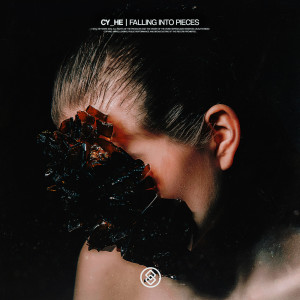 Cy_He的专辑Falling Into Pieces