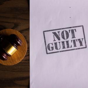 ดาวน์โหลดและฟังเพลง Not Guilty พร้อมเนื้อเพลงจาก Sudhanshu Singh