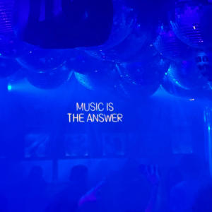 Nabil的專輯move like dat (i wanna move)