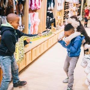 收聽Azir的Die Young (Explicit)歌詞歌曲