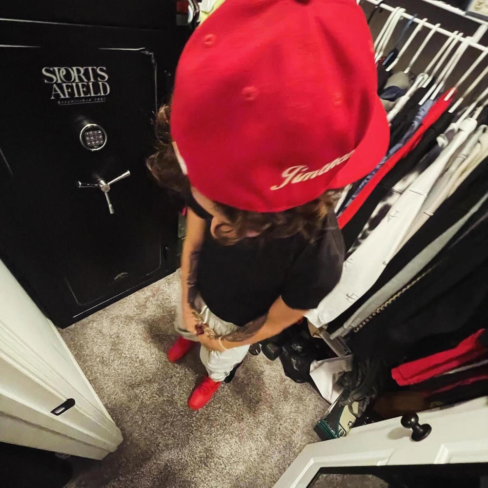 No Hook (Explicit)
