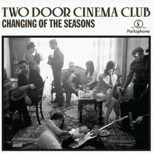 ดาวน์โหลดและฟังเพลง Crystal พร้อมเนื้อเพลงจาก Two Door Cinema Club