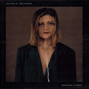 Dengarkan lagu La Fiesta nyanyian Martina Flores dengan lirik