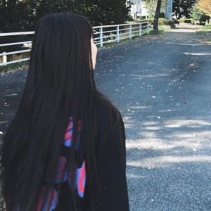 收聽Young RyM的liE歌詞歌曲