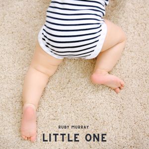 Ruby Murray的专辑Little One