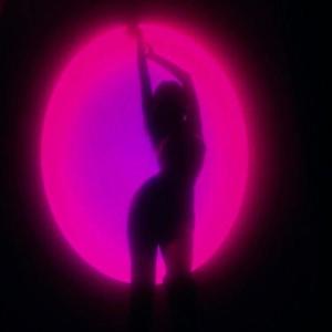 收聽Dezz的WETSKI (Explicit)歌詞歌曲