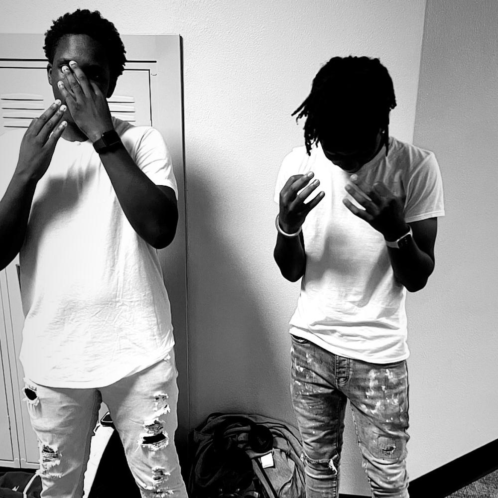 New Shoes (feat. JAYD33N) (Explicit)