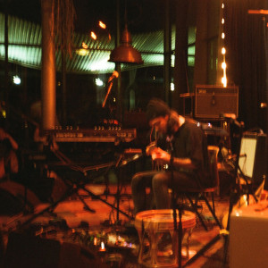 ดาวน์โหลดและฟังเพลง loop sirop พร้อมเนื้อเพลงจาก Marc-Antoine Perrio