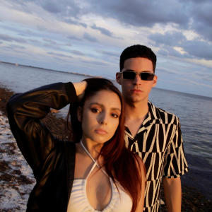 Listen to Santorini (Explicit) song with lyrics from Niva