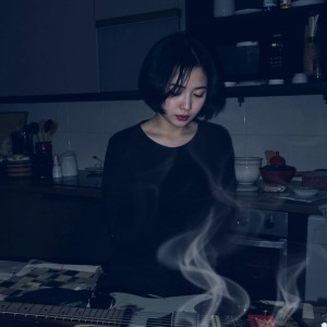 Listen to 눈물공주 (Feat. Ripley(리플리)) song with lyrics from 꿈의 궁전